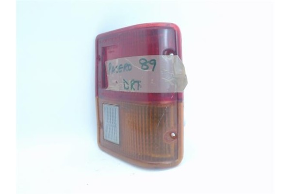 Recambio de piloto trasero derecho para mitsubishi pajero referencia OEM IAM MB283726  