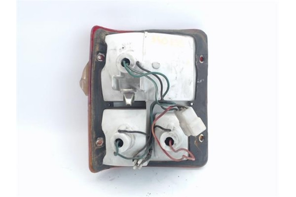 Recambio de piloto trasero derecho para mitsubishi pajero referencia OEM IAM MB283726  