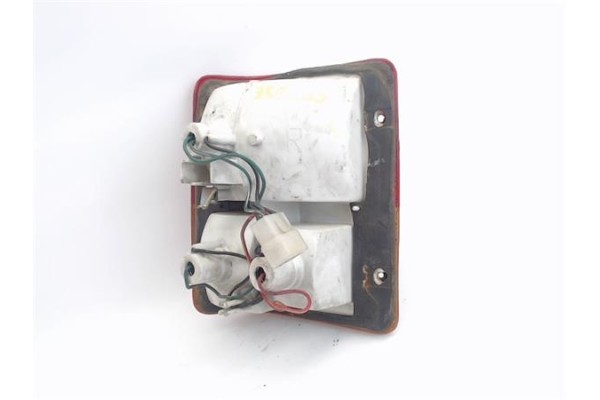 Recambio de piloto trasero derecho para mitsubishi pajero referencia OEM IAM MB283726  