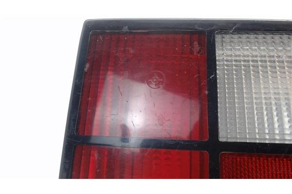 Recambio de piloto trasero derecho para volvo serie 440 referencia OEM IAM 3454331  