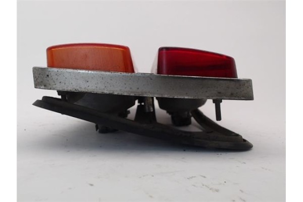 Recambio de piloto trasero derecho para seat 124 referencia OEM IAM 6119084  