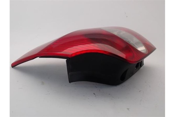 Recambio de piloto trasero derecho para renault laguna ii grandtour (kg0) referencia OEM IAM 8200002472  