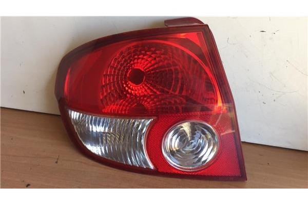 Recambio de piloto trasero izquierdo para hyundai getz (tb) 1.1 gl referencia OEM IAM 924011CXXX  