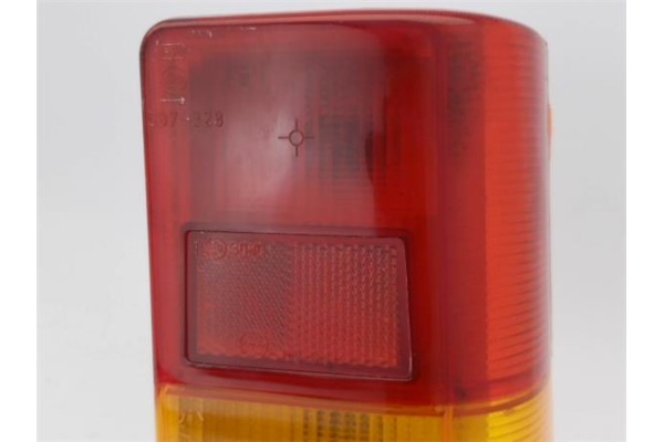 Recambio de piloto trasero derecho para seat trans 0.9 referencia OEM IAM 1902801358  