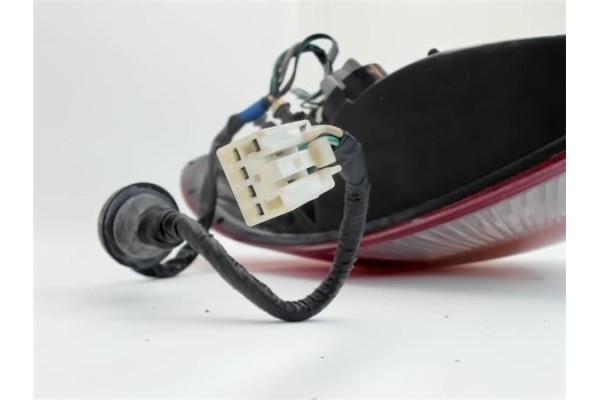 Recambio de piloto trasero derecho para kia rio (bc) 1.5 16v referencia OEM IAM K34W51150D GP1387 