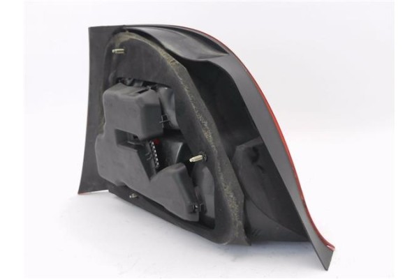 Recambio de piloto trasero derecho para rover rover 25 (rf) 1.4 classic (3-ptas.) referencia OEM IAM XFB000340  