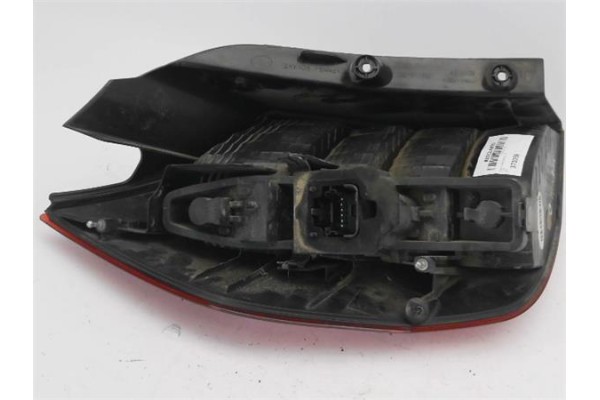Recambio de piloto trasero derecho para renault scenic ii (jm) referencia OEM IAM 8200493375  
