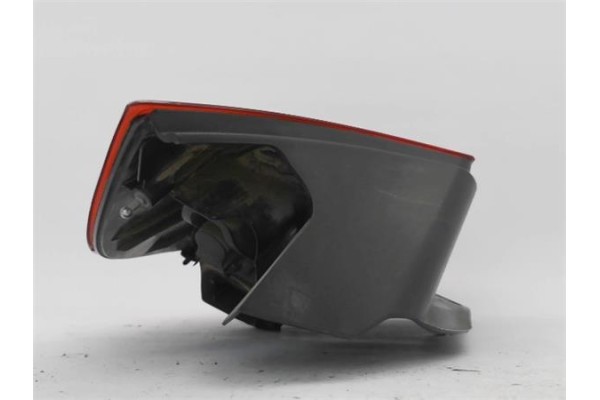 Recambio de piloto trasero derecho para renault scenic ii (jm) referencia OEM IAM 8200493375  