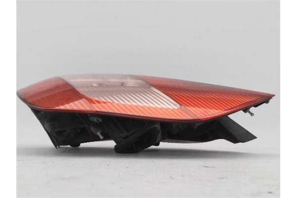 Recambio de piloto trasero derecho para renault scenic ii (jm) referencia OEM IAM 8200493375  
