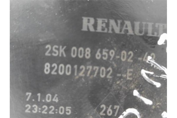Recambio de piloto trasero derecho para renault scenic ii (jm) referencia OEM IAM 8200493375  