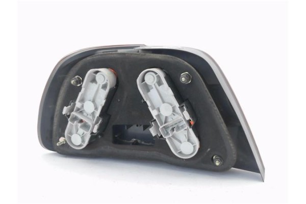 Recambio de piloto trasero derecho para volvo s40 berlina 1.6 referencia OEM IAM 30800228  
