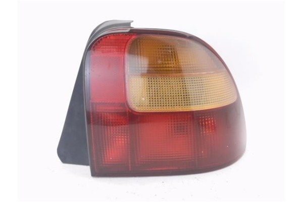Recambio de piloto trasero derecho para rover rover 400 (rt) 1.4 414 i (4-ptas.) referencia OEM IAM XFB101420  