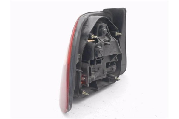 Recambio de piloto trasero derecho para rover rover 400 (rt) 1.4 414 i (4-ptas.) referencia OEM IAM XFB101420  