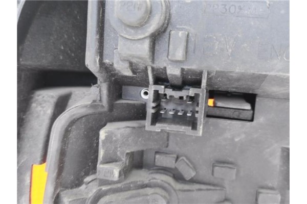 Recambio de piloto trasero derecho para rover rover 400 (rt) 1.4 414 i (4-ptas.) referencia OEM IAM XFB101420  