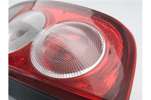 Recambio de piloto trasero izquierdo para nissan micra (k12e) 1.5 acenta referencia OEM IAM 26555BC500  
