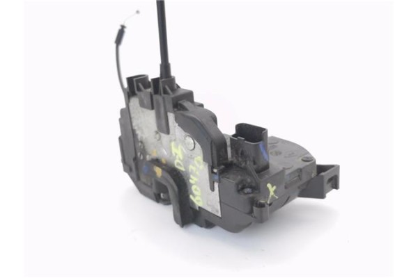 Recambio de cierre electromagnetico delantero izquierdo para renault clio iii 1.5 dci (br17, cr17) referencia OEM IAM 8200300123