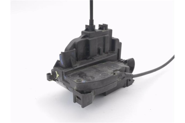 Recambio de cierre electromagnetico delantero izquierdo para renault clio iii 1.5 dci (br17, cr17) referencia OEM IAM 8200300123