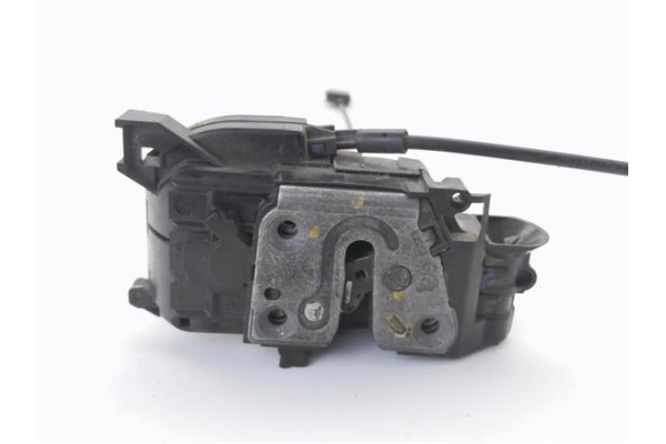 Recambio de cierre electromagnetico delantero izquierdo para renault clio iii 1.5 dci (br17, cr17) referencia OEM IAM 8200300123