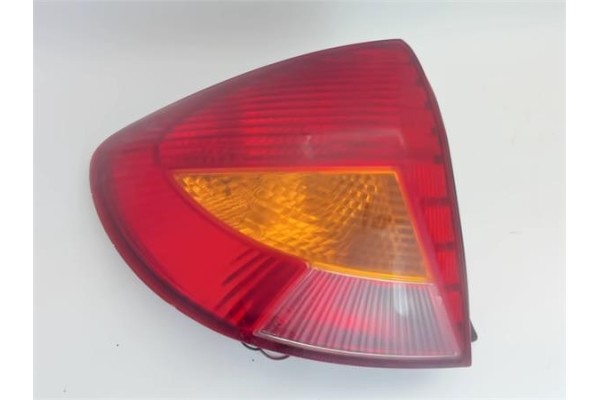 Recambio de piloto trasero izquierdo para kia rio (bc) 1.5 16v referencia OEM IAM K34W51160D GP1388 