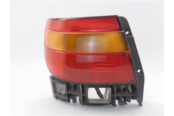 Recambio de piloto trasero izquierdo para toyota carina (t19) 2.0 i (st191) referencia OEM IAM 8156005040  