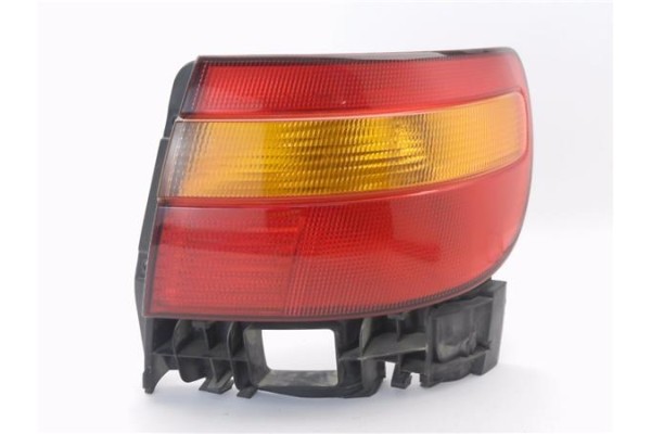 Recambio de piloto trasero derecho para toyota carina (t19) 2.0 i (st191) referencia OEM IAM 8155005040  