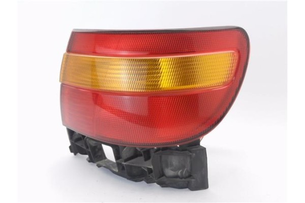 Recambio de piloto trasero derecho para toyota carina (t19) 2.0 i (st191) referencia OEM IAM 8155005040  