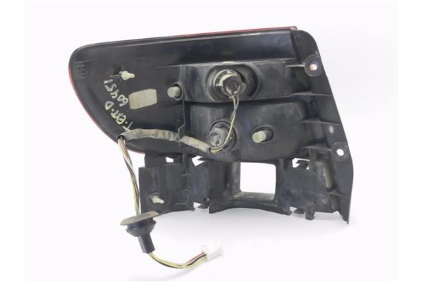 Recambio de piloto trasero derecho para toyota carina (t19) 2.0 i (st191) referencia OEM IAM 8155005040  