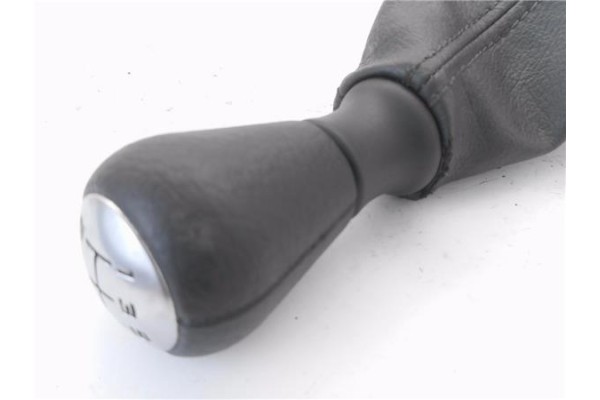Recambio de pomo palanca cambio para citroen berlingo 1.9 d sx combi referencia OEM IAM 2403K4  