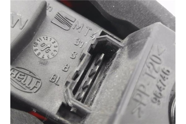 Recambio de piloto trasero izquierdo para seat cordoba berlina (6l2) 1.9 tdi referencia OEM IAM 6L5945257  