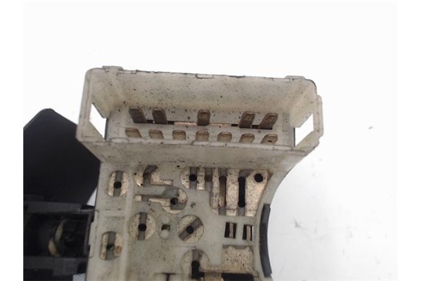 Recambio de mando limpiaparabrisas para renault clio ii fase ii (b/cb0) referencia OEM IAM   