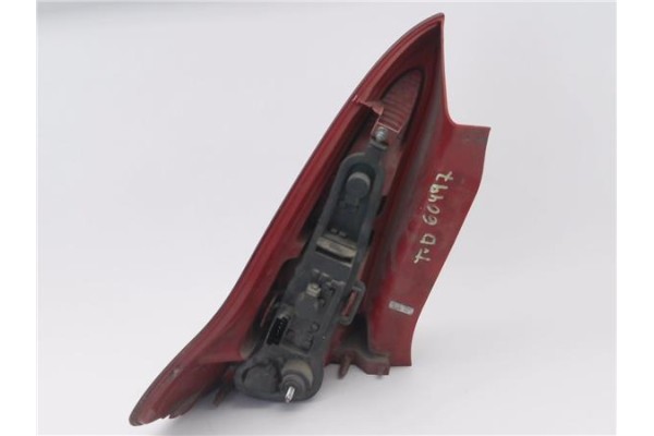 Recambio de piloto trasero derecho para citroen c4 coupe 1.6 hdi referencia OEM IAM 9684504877  