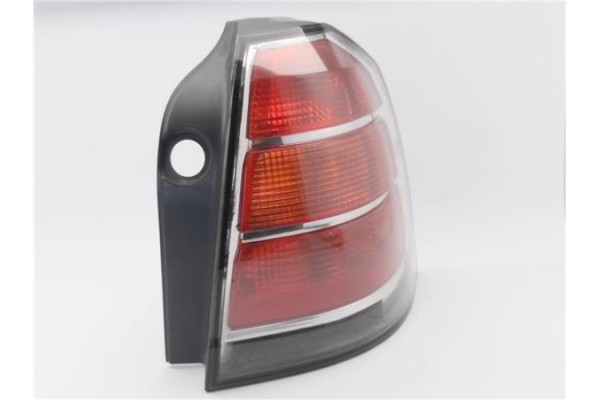 Recambio de piloto trasero derecho para opel zafira 1.9 cdti referencia OEM IAM 154421948R  