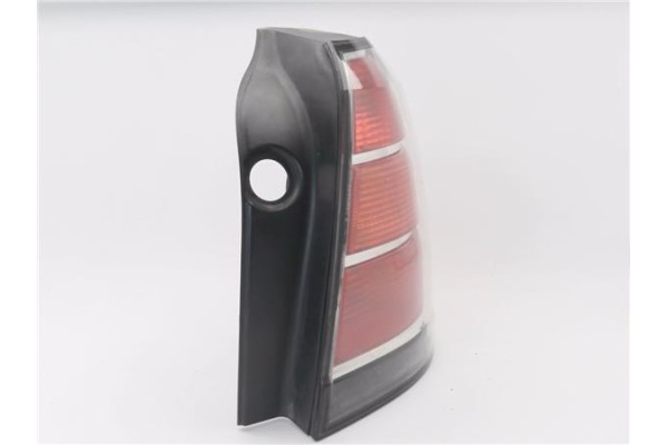 Recambio de piloto trasero derecho para opel zafira 1.9 cdti referencia OEM IAM 154421948R  
