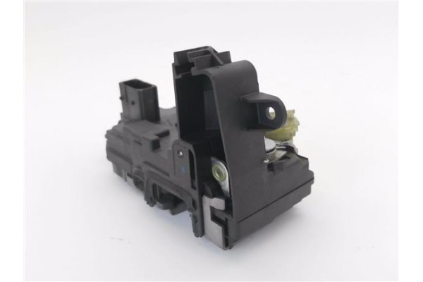 Recambio de cierre electromagnetico delantero izquierdo para opel zafira 1.9 cdti referencia OEM IAM 13210748  
