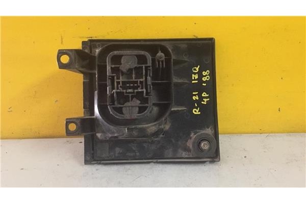 Recambio de piloto interior izquierdo para renault r 21 berlina (b/l48) 1.7 referencia OEM IAM   