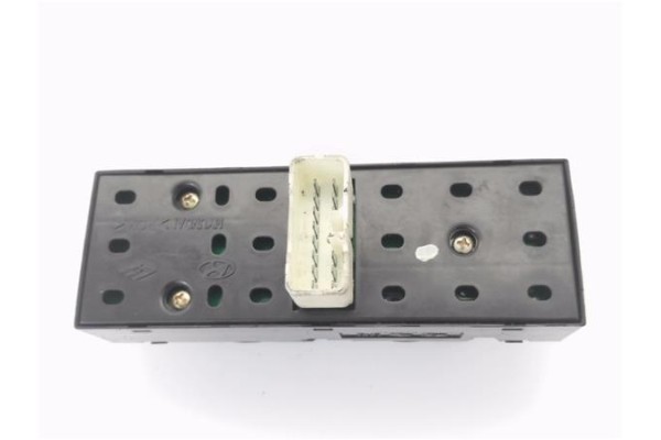 Recambio de mando elevalunas delantero izquierdo para hyundai matrix (fc) 1.5 crdi referencia OEM IAM 9357017100YN  