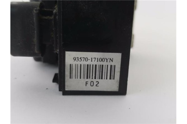 Recambio de mando elevalunas delantero izquierdo para hyundai matrix (fc) 1.5 crdi referencia OEM IAM 9357017100YN  