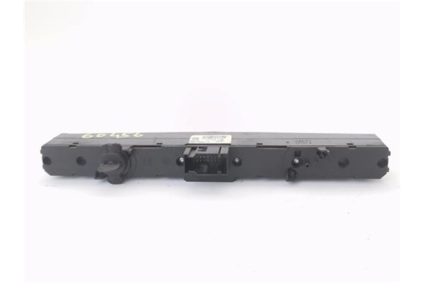 Recambio de interruptor luces emergencia para opel zafira 1.9 cdti referencia OEM IAM 13100105 03758075XF 