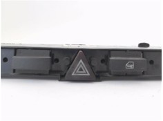 Recambio de interruptor luces emergencia para opel zafira 1.9 cdti referencia OEM IAM 13100105 03758075XF 