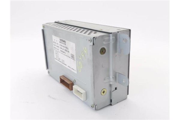 Recambio de pantalla para nissan almera tino (v10m) 1.8 básico referencia OEM IAM 28090BU706  