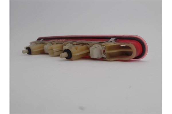 Recambio de luz central de freno para peugeot 207 1.6 hdi referencia OEM IAM 6350Y2  