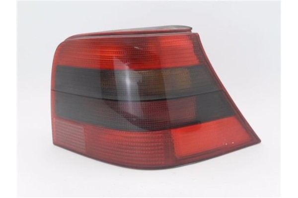 Recambio de piloto trasero derecho para volkswagen golf iv berlina (1j1) 1.8 t referencia OEM IAM 1J6945112T  
