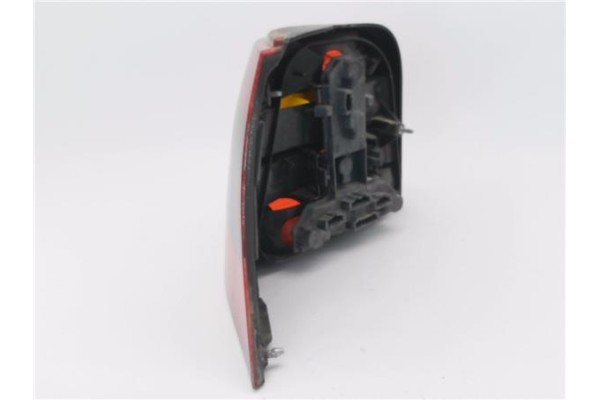 Recambio de piloto trasero derecho para volkswagen golf iv berlina (1j1) 1.8 t referencia OEM IAM 1J6945112T  