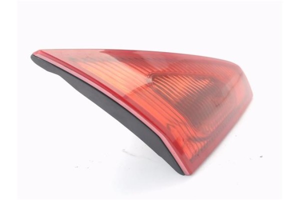 Recambio de piloto porton trasero izquierdo para mitsubishi colt cz3 berl. 5 (z30a) 1.1 inform (d) referencia OEM IAM MN105623  