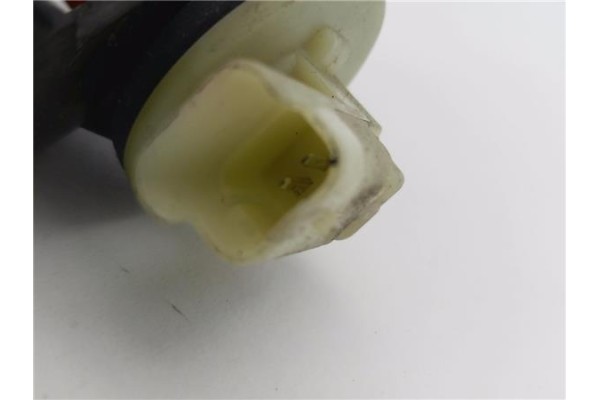 Recambio de piloto porton trasero izquierdo para mitsubishi colt cz3 berl. 5 (z30a) 1.1 inform (d) referencia OEM IAM MN105623  