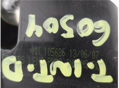 Recambio de piloto porton trasero derecho para mitsubishi colt cz3 berl. 5 (z30a) 1.1 inform (d) referencia OEM IAM MN105626  