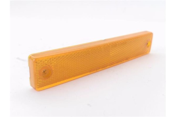 Recambio de reflectante paragolpes trasero para hyundai galloper santamo 2.0 referencia OEM IAM 92307M20  