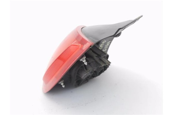 Recambio de piloto trasero derecho para mitsubishi colt cz3 berl. 5 (z30a) 1.1 inform (d) referencia OEM IAM MR957366  