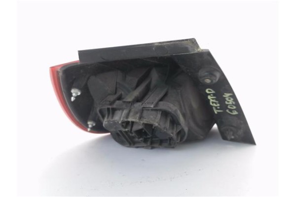 Recambio de piloto trasero derecho para mitsubishi colt cz3 berl. 5 (z30a) 1.1 inform (d) referencia OEM IAM MR957366  