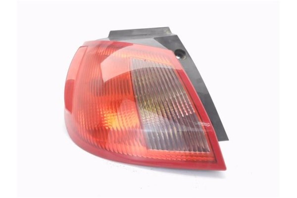 Recambio de piloto trasero izquierdo para mitsubishi colt cz3 berl. 5 (z30a) 1.1 inform (d) referencia OEM IAM MR957365  